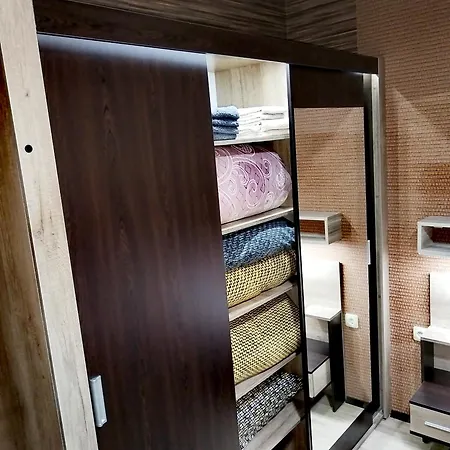 за гости в Апартамент